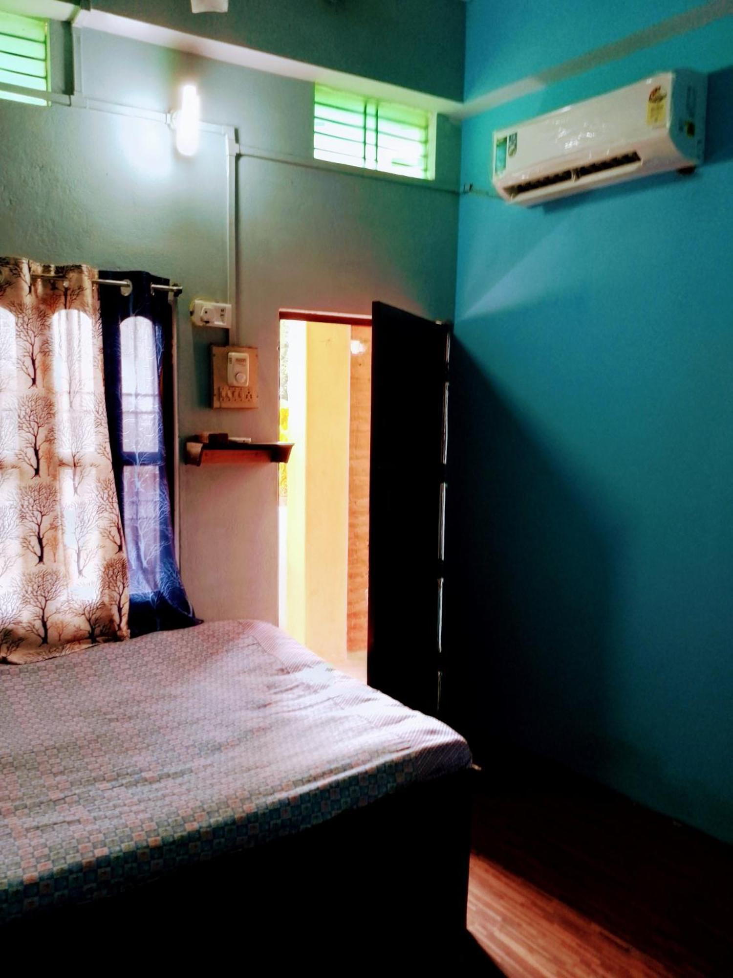 Asha Paying Guest house Varanasi
